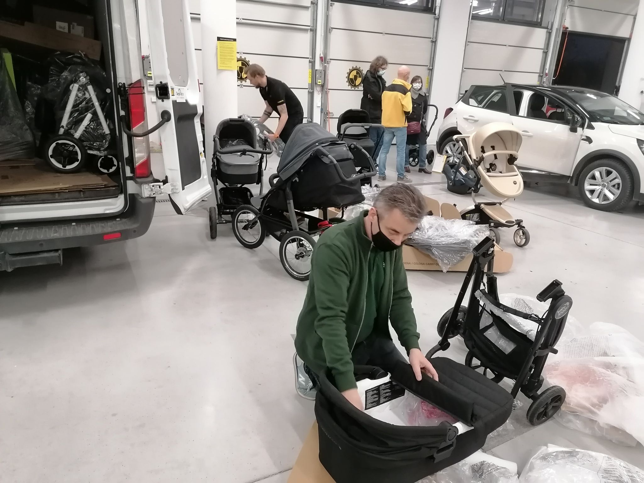 Budowa toru w Przetestuj-wózek, dzień 3! Sobotnie przeprowadzki…