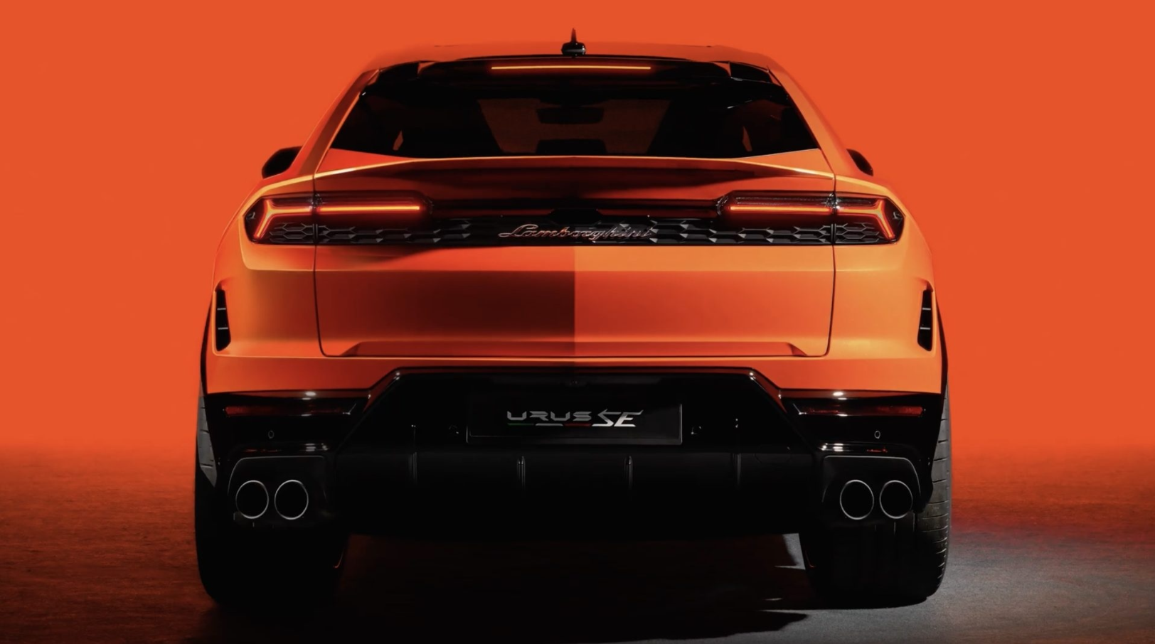Co łączy Lamborghini z wózkami dziecięcymi? NOWOŚĆ – Reef AL Arancio od marki Silver Cross.
