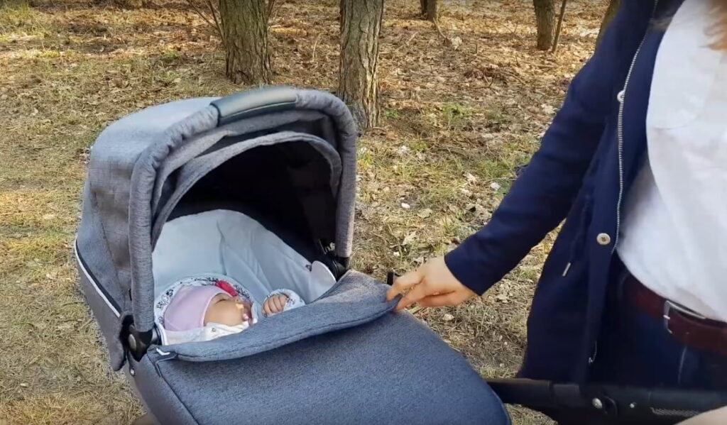 Slalom? Spacer między sklepowymi półkami? –Peg Perego Culla Pop up na pewno sobie poradzi!
